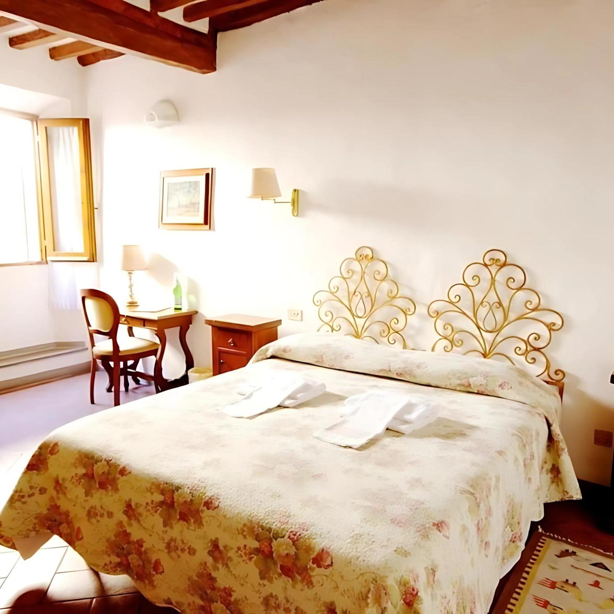 سان جيمينيانو Locanda Il Pino المظهر الخارجي الصورة