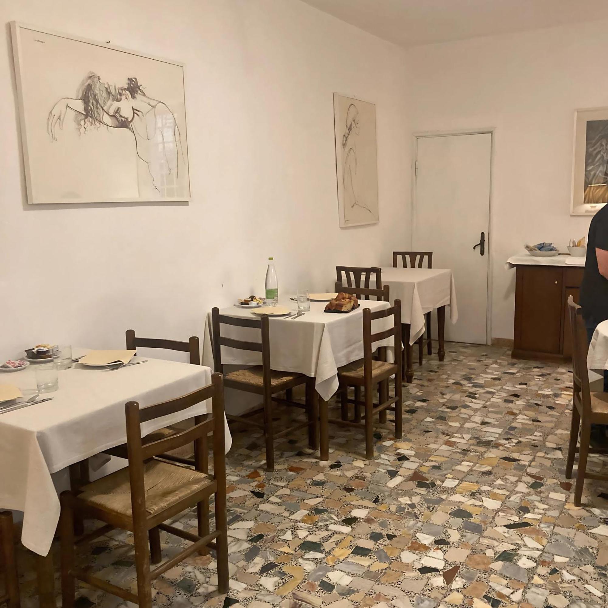 سان جيمينيانو Locanda Il Pino المظهر الخارجي الصورة