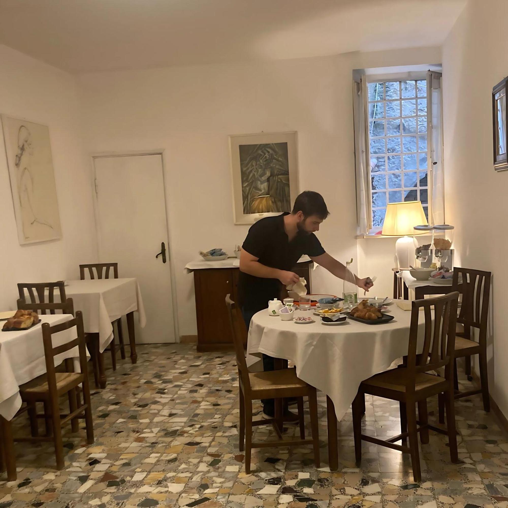 سان جيمينيانو Locanda Il Pino المظهر الخارجي الصورة