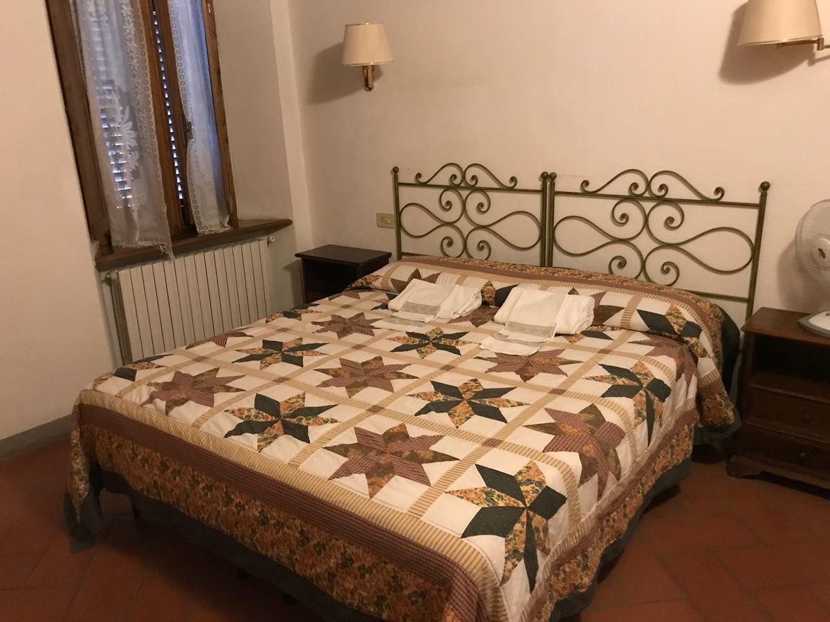 سان جيمينيانو Locanda Il Pino المظهر الخارجي الصورة