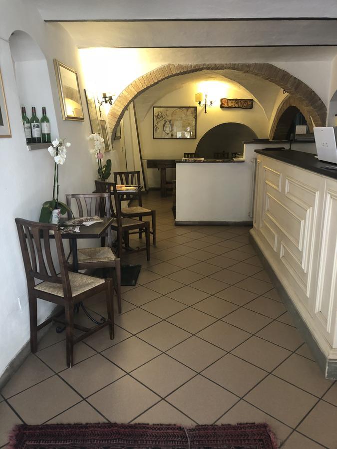 سان جيمينيانو Locanda Il Pino المظهر الخارجي الصورة