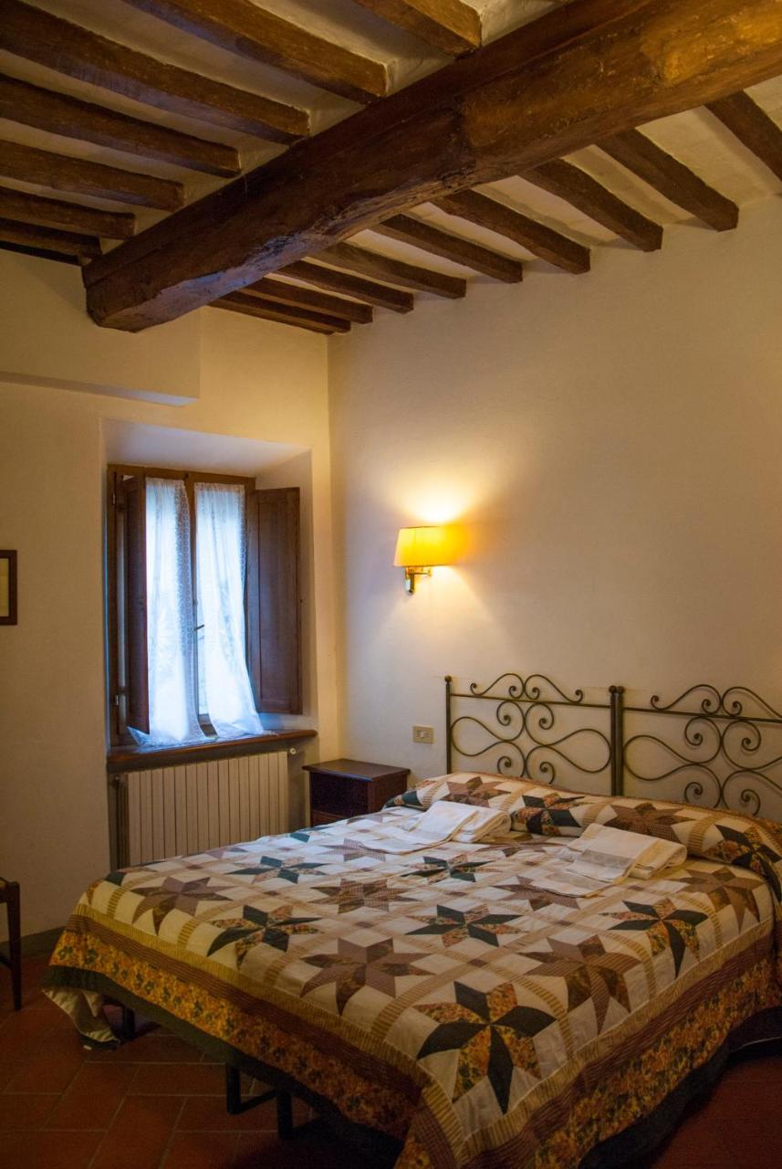 سان جيمينيانو Locanda Il Pino المظهر الخارجي الصورة