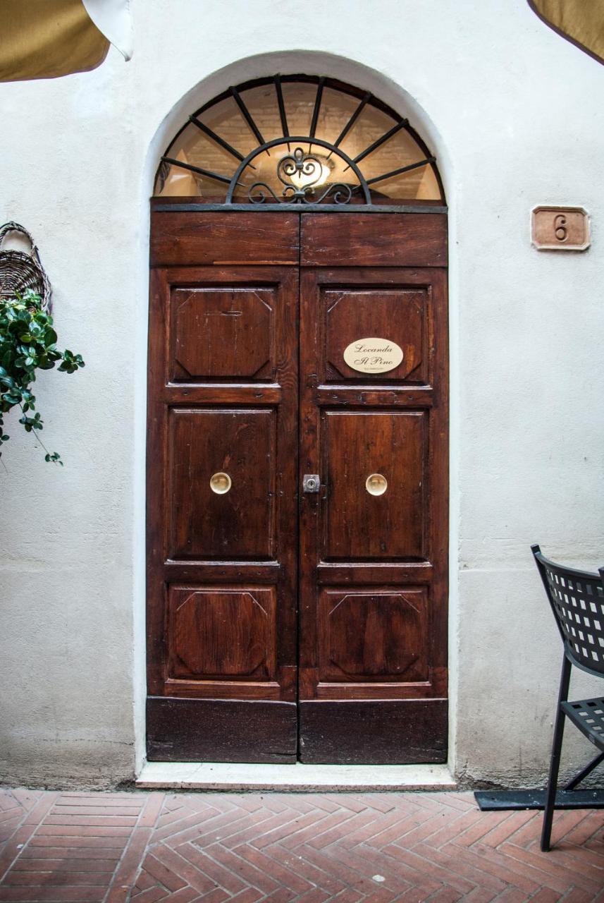 سان جيمينيانو Locanda Il Pino المظهر الخارجي الصورة